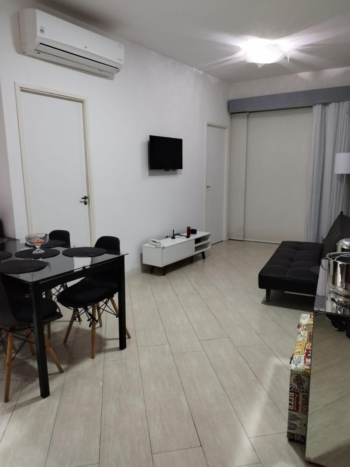 Unlimited 2 Dormitorios, 32o Andar Com Vista Mar! Santos (Sao Paulo)
